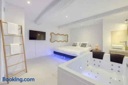Eros Suite, Greek-style apartment with Jacuzzi - Image 1