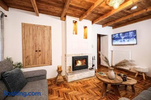 Oiti Mountain Apartments - Image 1