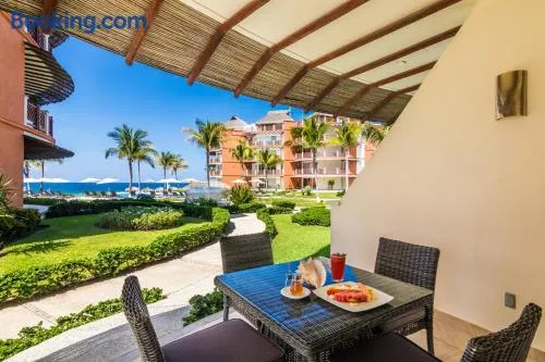 2 Beds 2 Baths Main Floor with Amazing Ocean Views - Image 1