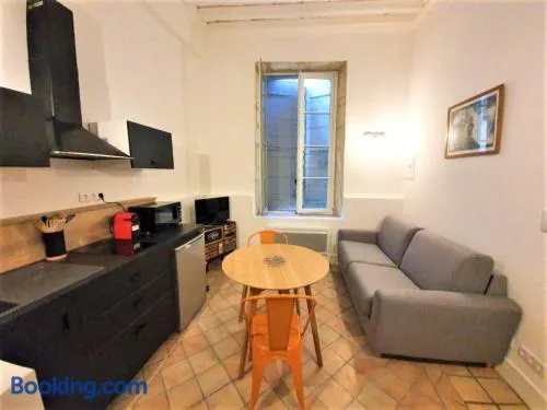 L'Appart de la rue Balze - Image 1