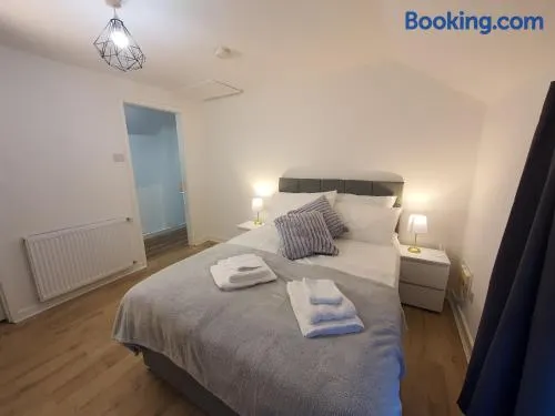FLAT 2 Seven Cambrian Square First Floor Flat - Image 1