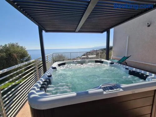 6-person apartment in sea view villa with jacuzzi - Image 1