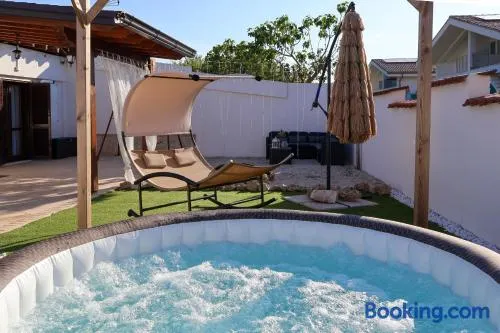 Villa Kikè con Jacuzzi Relax vicino al mare - Image 1