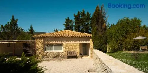 Gordes - Luberon Charming independent house with pool access - Image 1