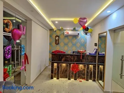 Red Fort Hotel Gulberg - Image 1