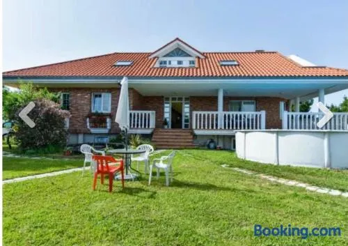 Villa tranquila con piscina y jardín "el Cachivache" - Image 1