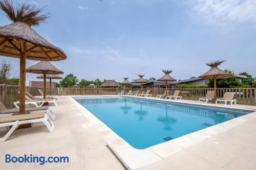 Camping Seasonova Le Plan d'Eau - Image 1