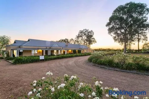 Vinden Estate Homestead, Pokolbin - Image 1