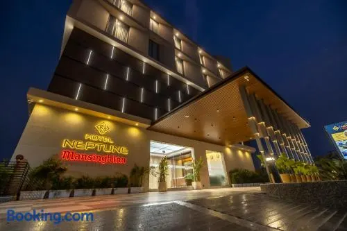 Hotel Neptune Mansingh Inn - Image 1