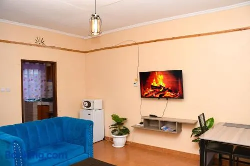 Cozy 2 bedroom house near Rupa - Image 1