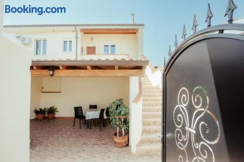 The Yellow Corner - Casa Vacanza - Image 1