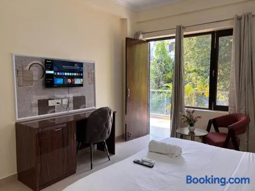 Fortune Home Service Apartment 3BHK, E-46,Sector 72, Noida - Image 1