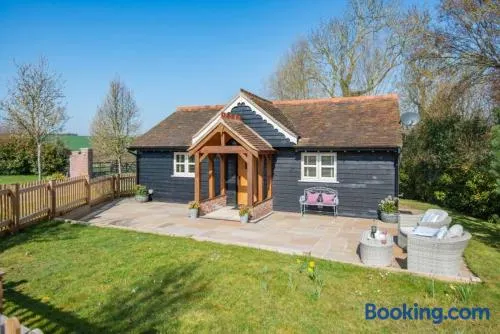 The Gate Lodge - Pet Free - Near Finchingfield & Saffron Walden - Image 1