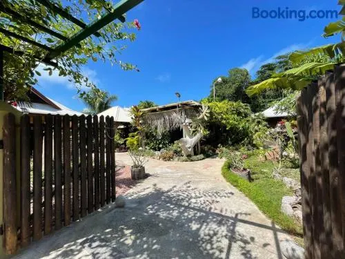 La Digue Holiday Villa - Image 1