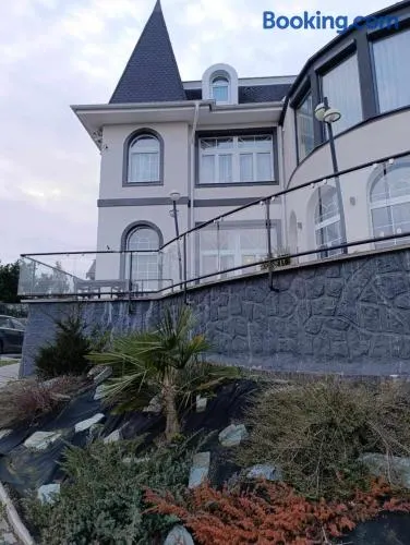 Panorama Hill - Image 1
