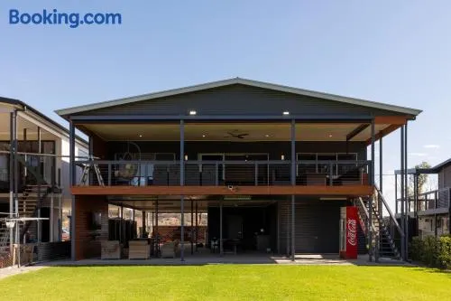 16 Pellaring Lane Pellaring Flat - Image 1