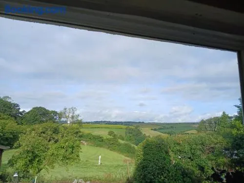 2 Little Meadow Cottages - Image 1