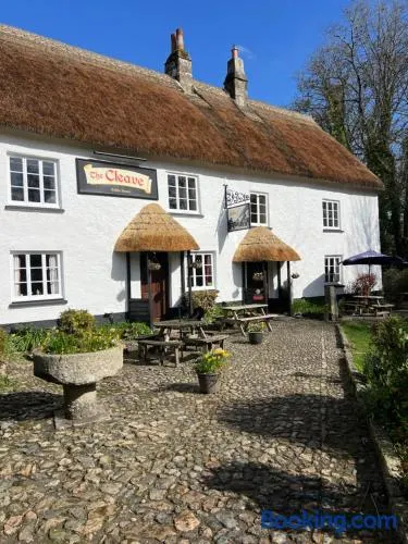 The Cleave Inn - Image 1