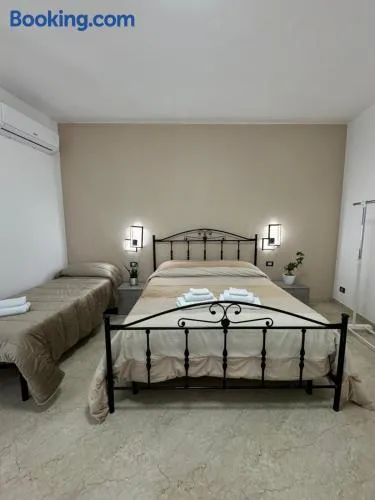 FabariaHome - Image 1