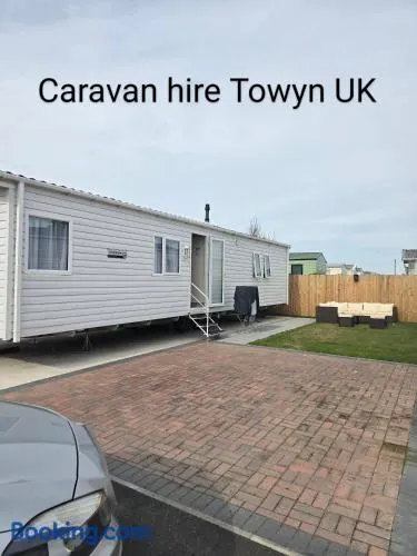 Golden Gate - Towyn - Image 1