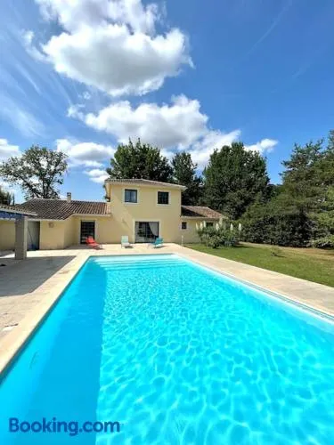 Maison de vacances avec piscine - Image 1