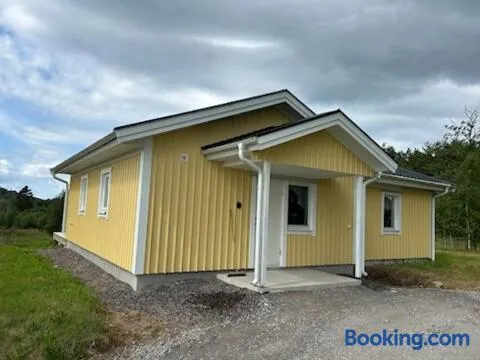 Cottage in the countryside near Jönköping - Image 1