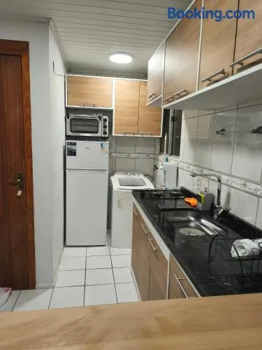 Lindo AP 2 quartos ar condicionado wifi e garagem 438 - Image 1
