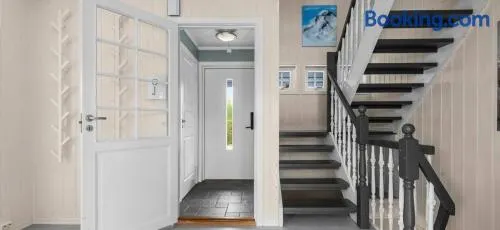 Nice small room15 min by car to Oslo airport - Image 1