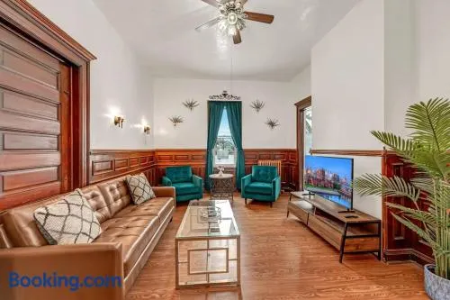 The Victorian on South Park - Sleeps 6 - Image 1