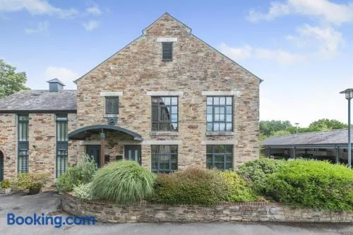 1 Bed in Lostwithiel oc-n32748 - Image 1