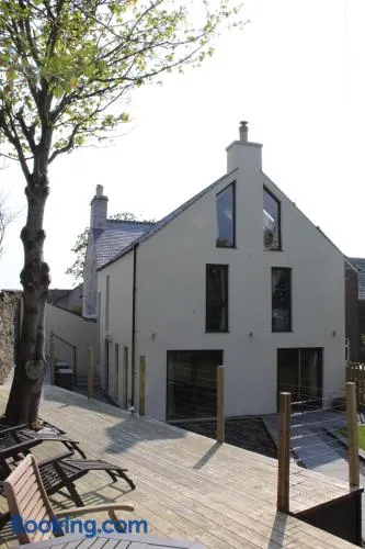 Kingston House - Image 1