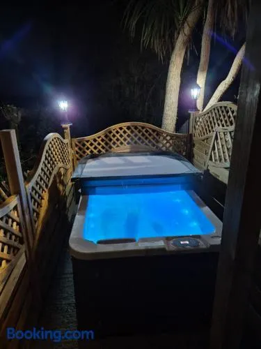 Westcliffe chalets Sea view - Image 1