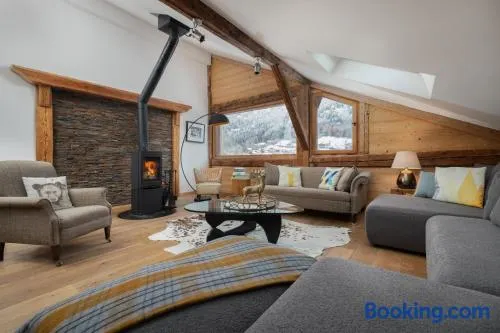 Chalet Vogue - Image 1