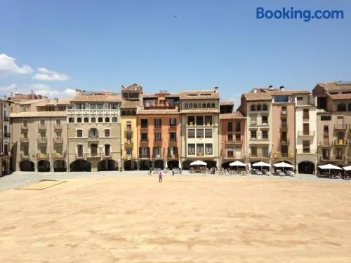 Apartaments Vicus 2 con vistas a la Plaza Mayor de Vic - Image 1
