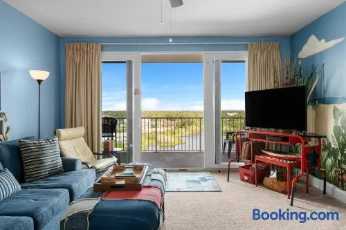 Laketown Wharf #1232 - Image 1