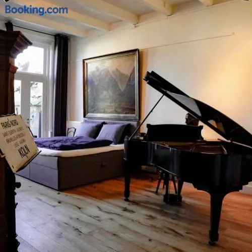 Luxe monumenten pand aan de haven 10 personen 5 slaapkamers - Image 1