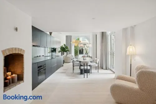 Central Apartment - Image 1