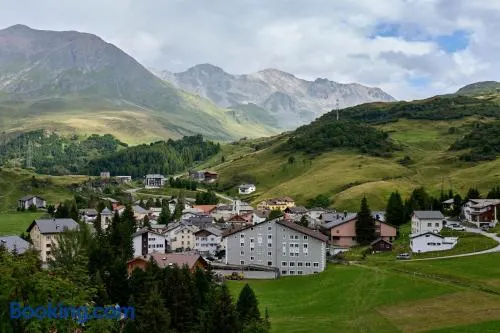 Bergnest 4 - Image 1