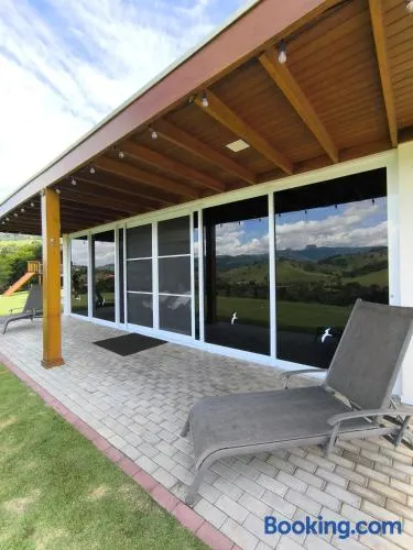 Aconchego da Serra com Hidro Vista e Conforto Total - Image 1