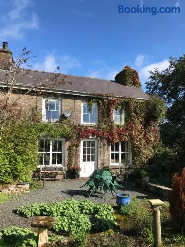 Pen y Crug Cottage - Image 1