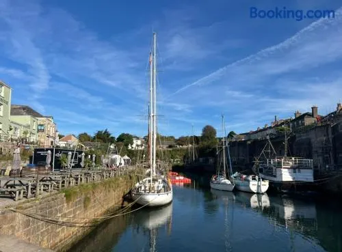 Stunning seaside cottage Charlestown harbour - Image 1