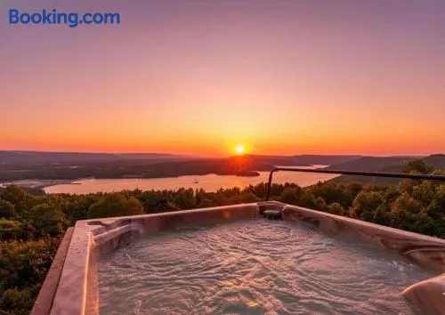 Fish Tales Cabin with a private hot tub - Image 1