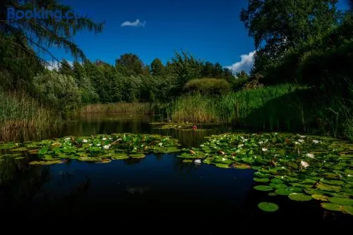 Idilliska Latgaliešu lauku māja ar melno pirti - Image 1