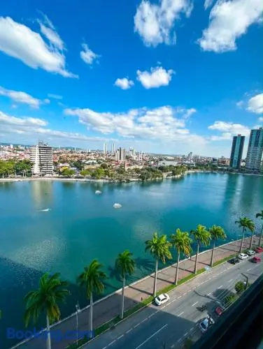 Excelente localização - próximo ao parque do povo - Image 1