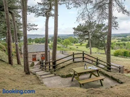 1 Bed in Matlock oc-61938 - Image 1