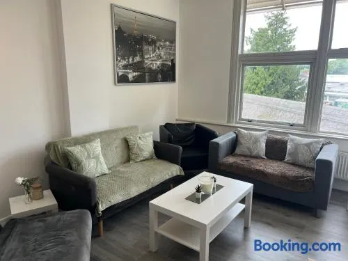 3 Bedroom Flat in Town Centre Wellingborough - Image 1