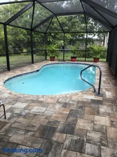 Guesthouse near Fort Myers Beach, Sanibel and Captiva islands - Image 1