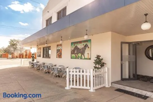 Sportsmens Club Hotel - Image 1