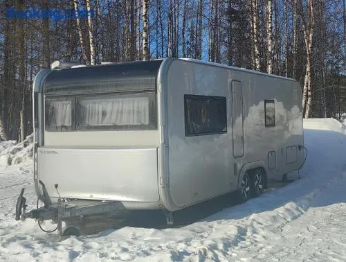 Northern Lights Camper - Image 1