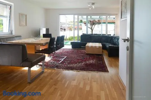 Apartment mit Garten - Image 1